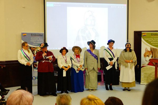 Endeavour_pr-(12) Endeavour_pr-(12)