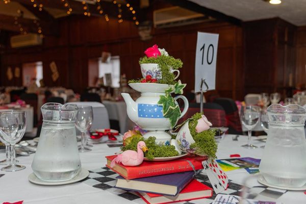 Table-Setting-Teapots